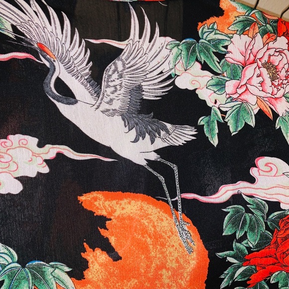 Super cool sheer crop shirt with design! - Picture 7 of 7